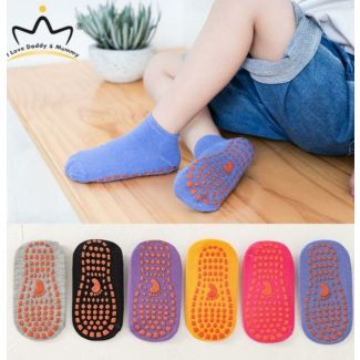 جراب اطفال ضد التزحلق 8/22