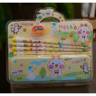 طقم قرطاسية مع مقلمة - 6 قطع - 8/4