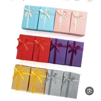 علب هدايا مجوهرات 23/1 حجم صغير سادة 