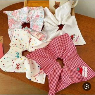 بكلة شعر ملونة(كرزة/ببيونة/كروهات/ورد) 18/10