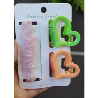 18/9 كرت ملاقط قلب وربطة شعر