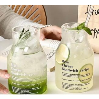 كاسة ومصاصة زجاج كبيرة/كتابات 8/165 BRIE CHEESE