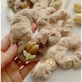 ربطة شعر فرو 8/41