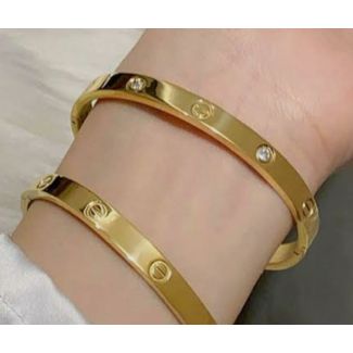 اسوارة كارتير لوف لون ذهبي مع خرز 30/5 