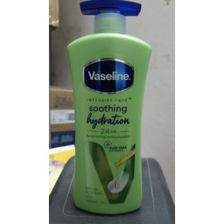 فازلين لوشن للتفتيح 600 مل - اخضر الوفيرا