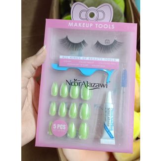 اظافر ملونة مع رموش -Green